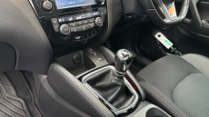 Nissan Qashqai 1.2 DiG-T N-Connecta 5dr Petrol Hatchback